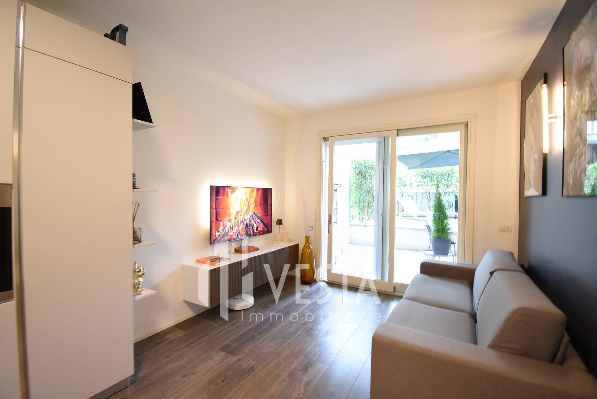 Appartamento in vendita a Villasanta