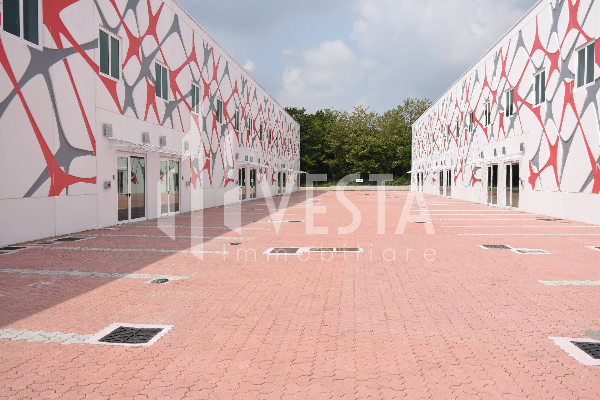 Capannone in affitto a Busnago