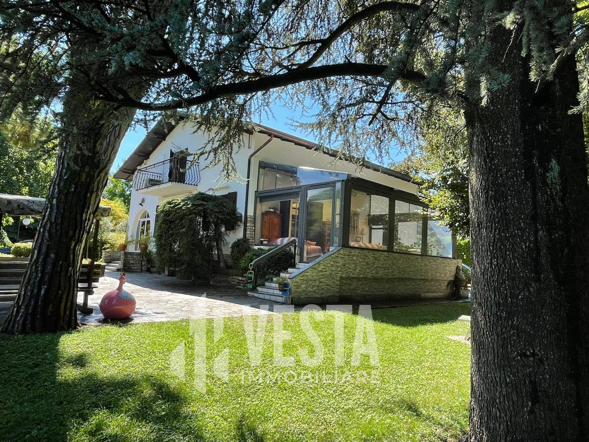 Villa in vendita a Imbersago