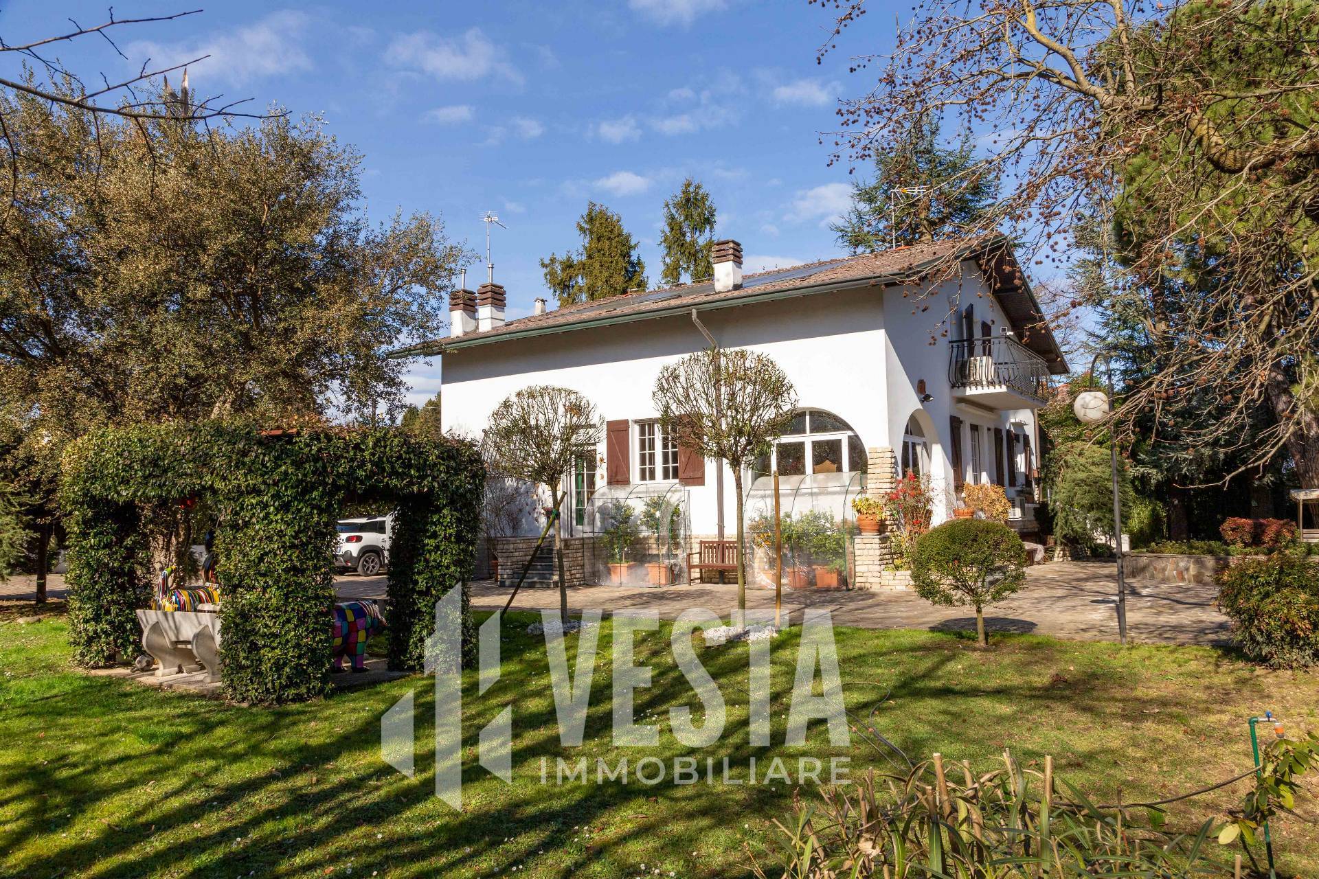 Villa in vendita a Imbersago