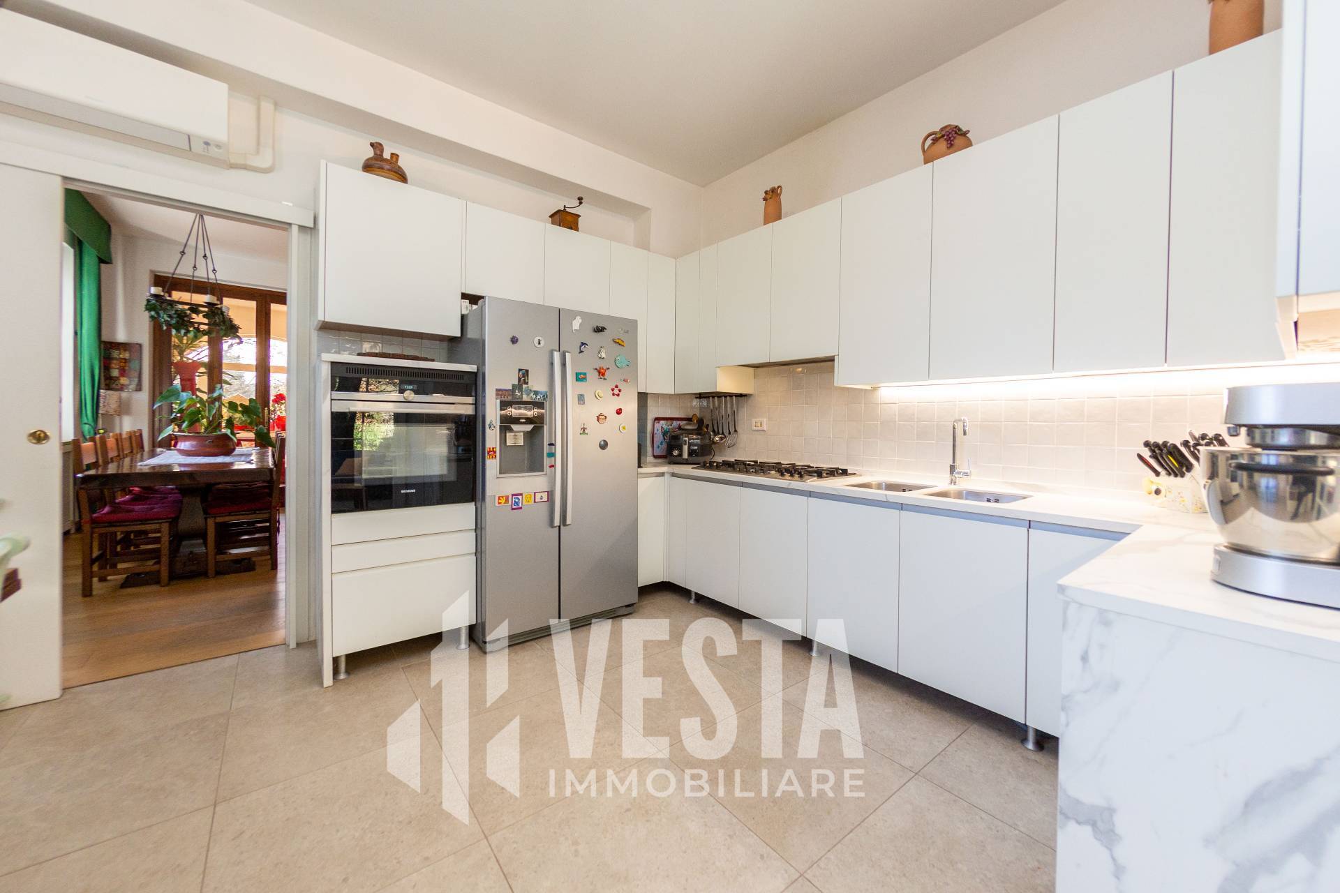 Villa in vendita a Imbersago