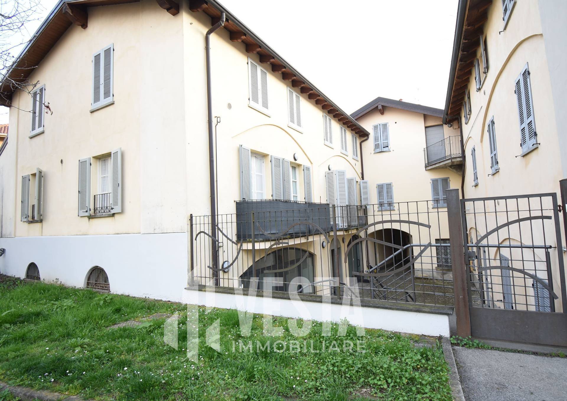 Appartamento in affitto a Merate, CENTRO