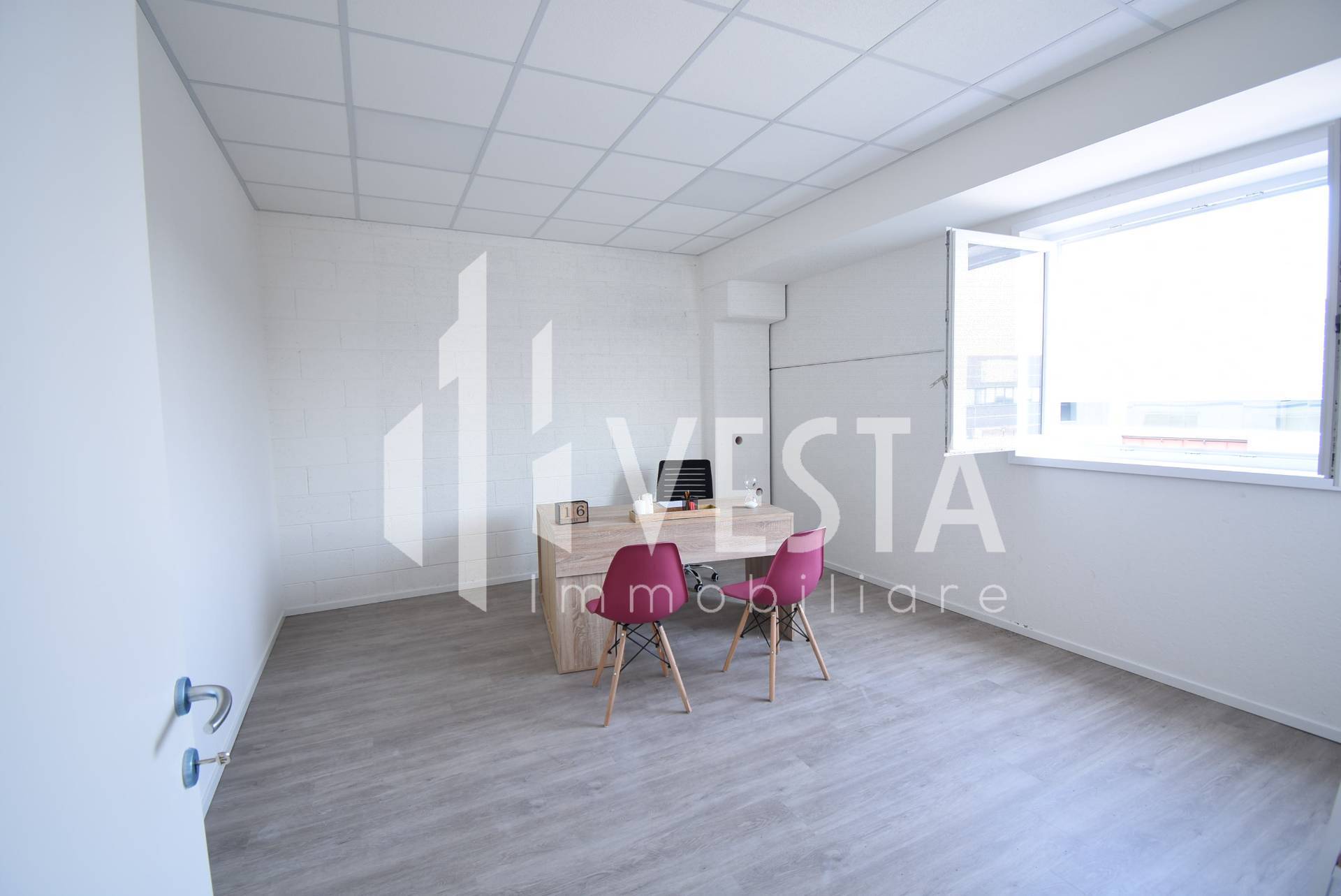 Capannone in affitto a Bernareggio