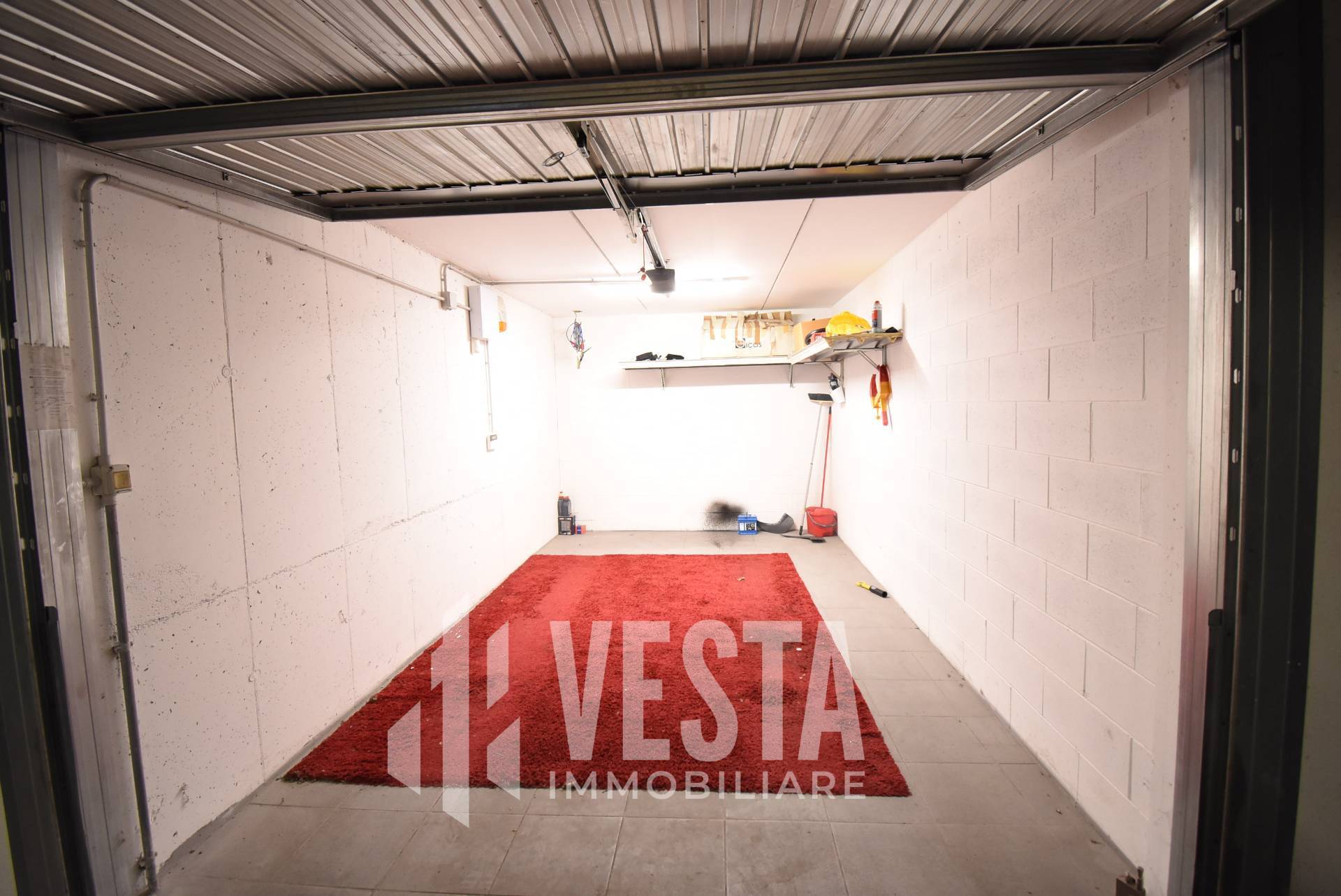 Box o garage in vendita a Paderno d'Adda