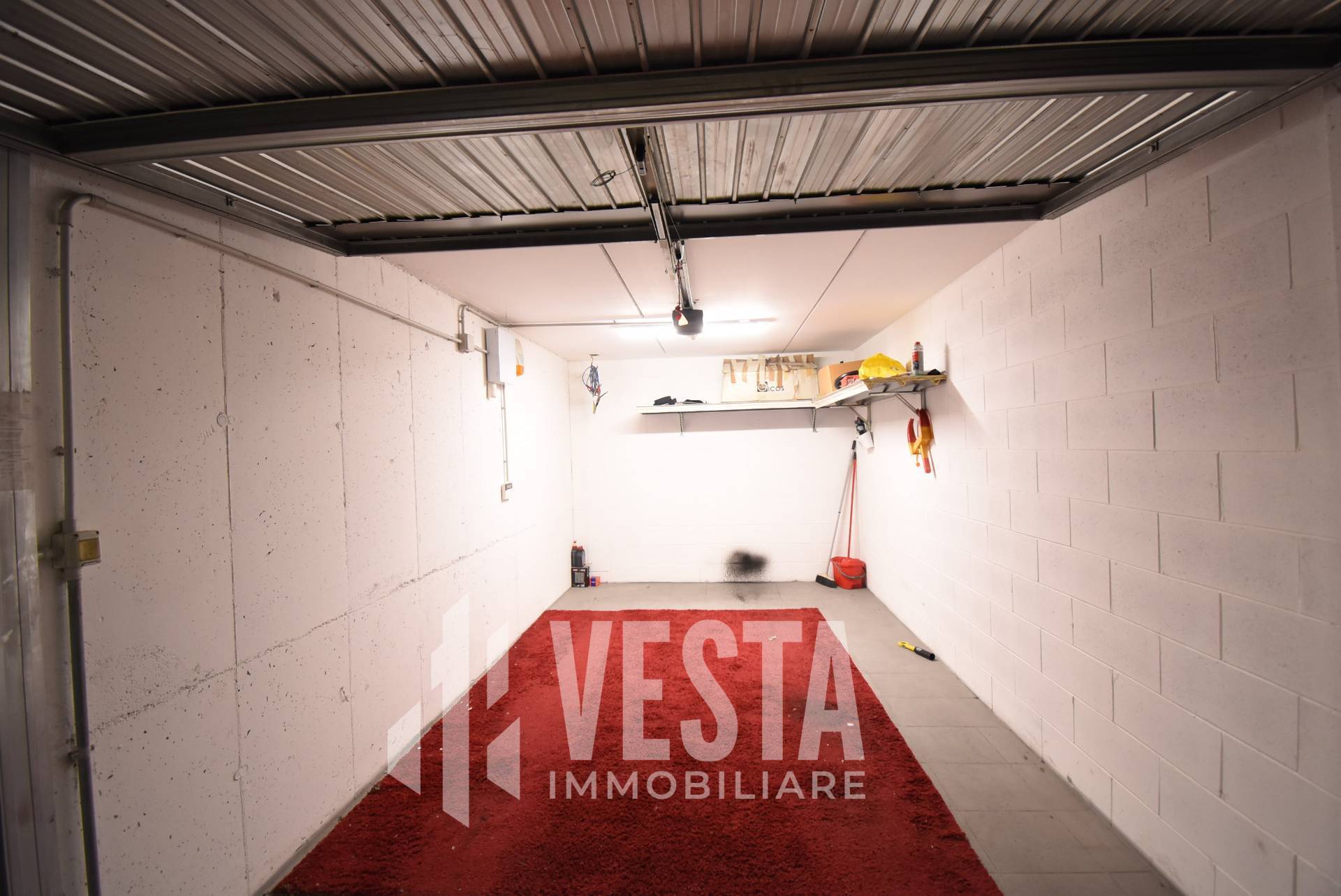 Box o garage in vendita a Paderno d'Adda