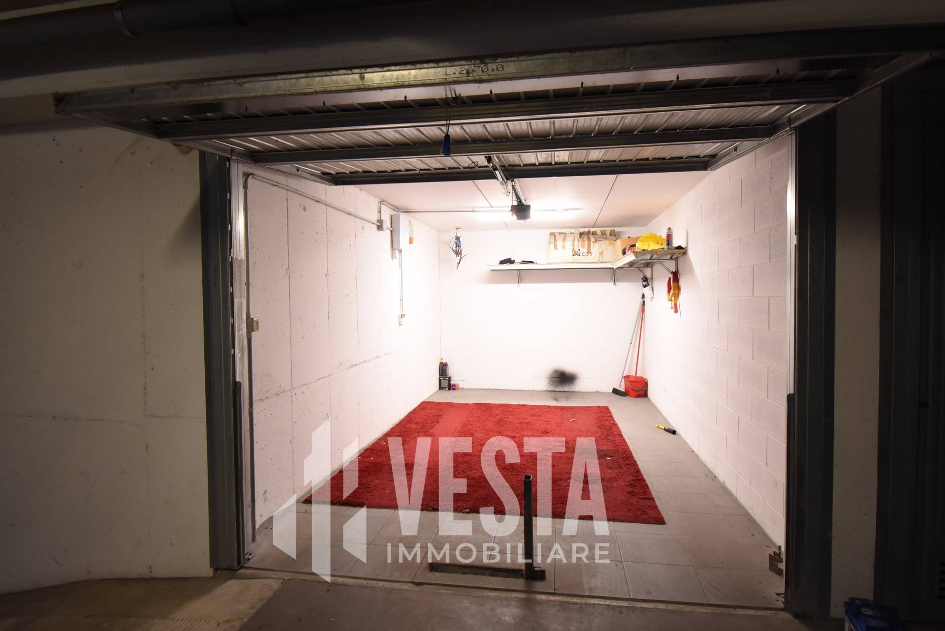 Box o garage in vendita a Paderno d'Adda