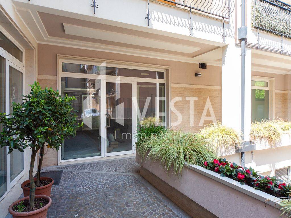 Negozio in vendita a Barzan