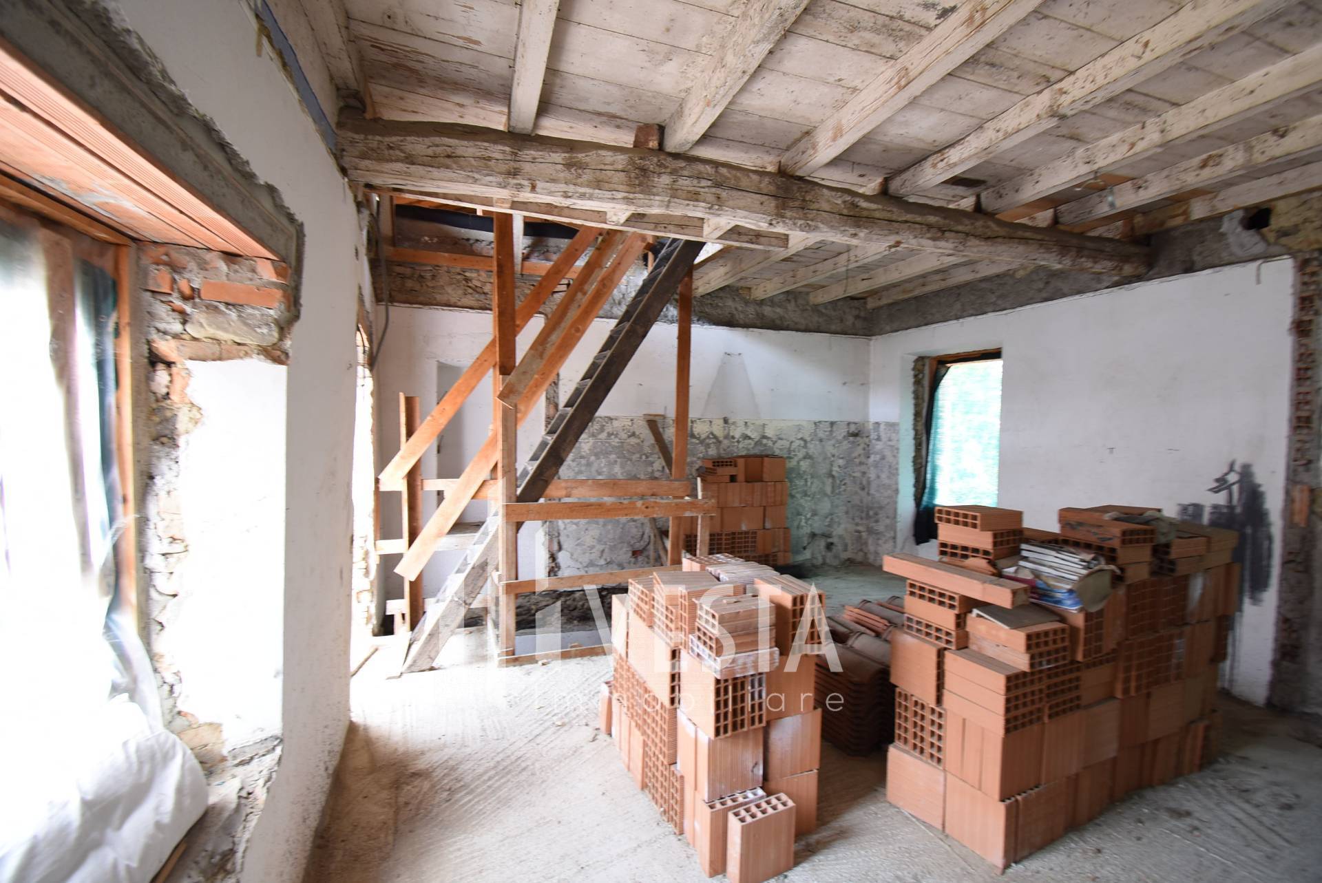 Porzione di casa in vendita a Sirtori, Resempiano