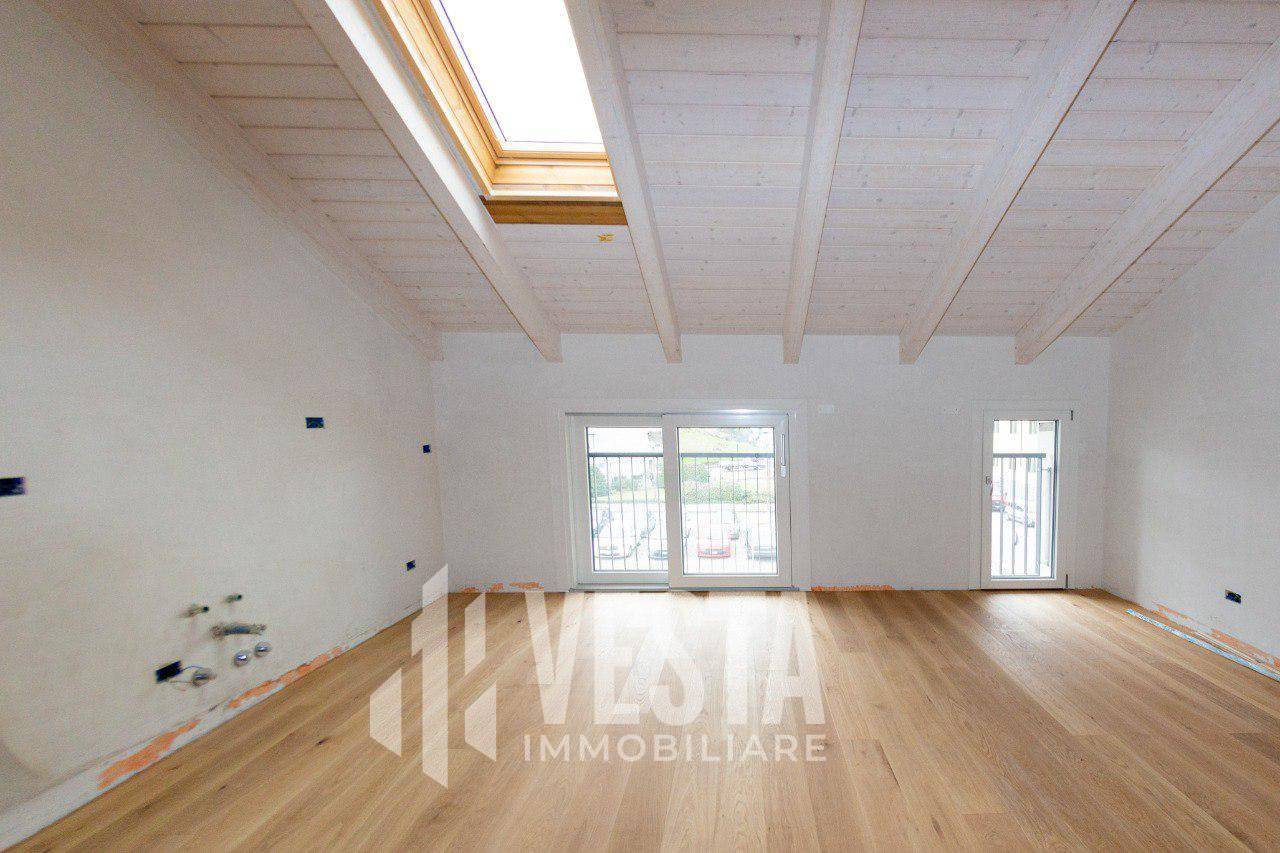 Appartamento in vendita a Merate