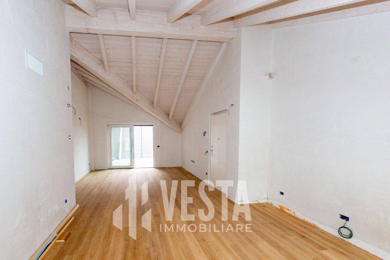 Appartamento in vendita a Merate