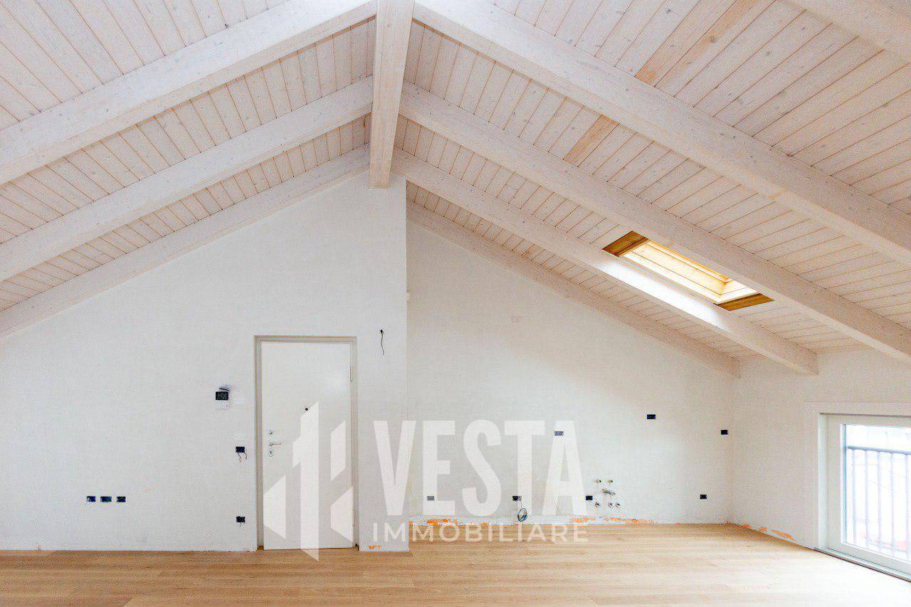 Appartamento in vendita a Merate