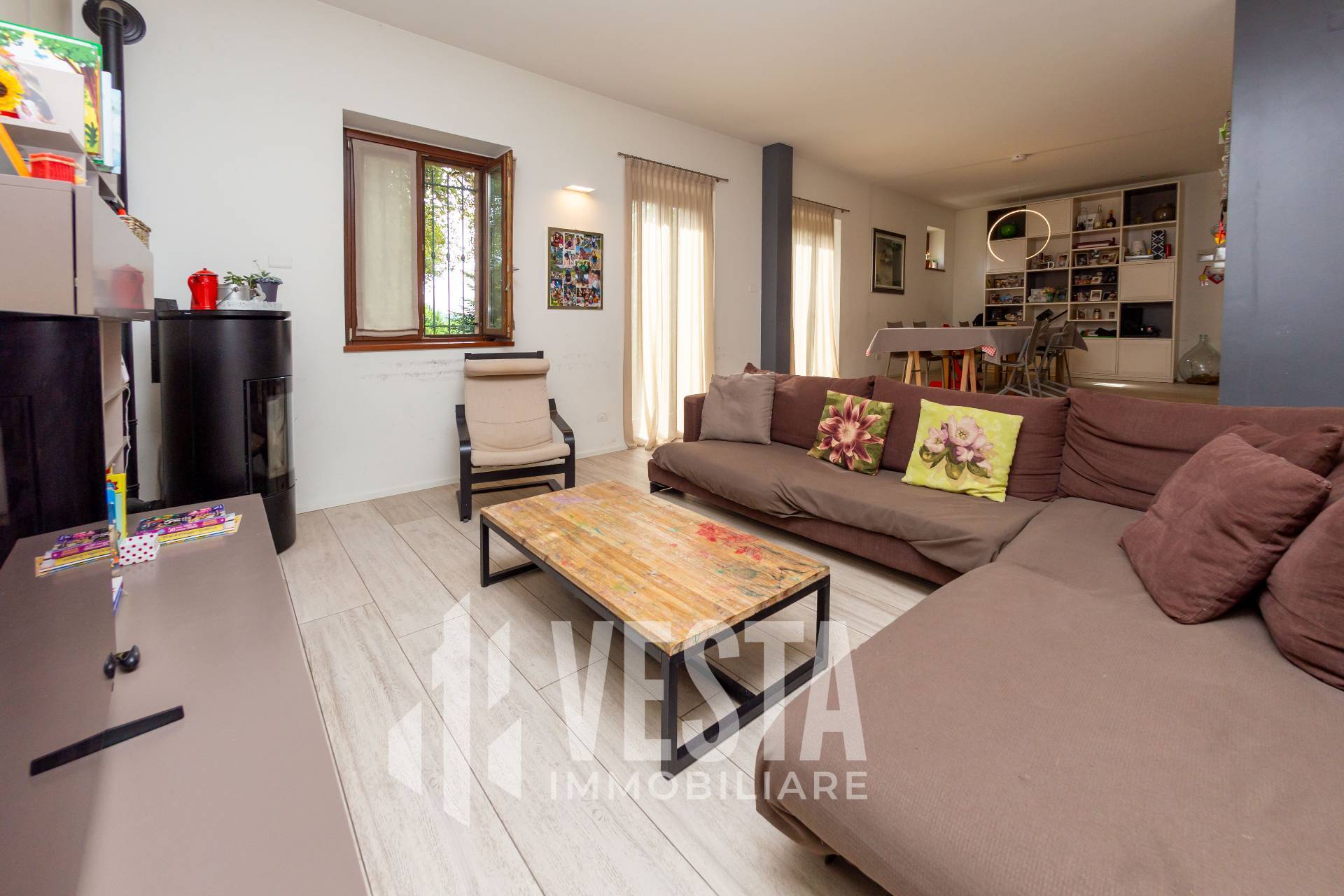 Villa bifamiliare in vendita a Olgiate Molgora