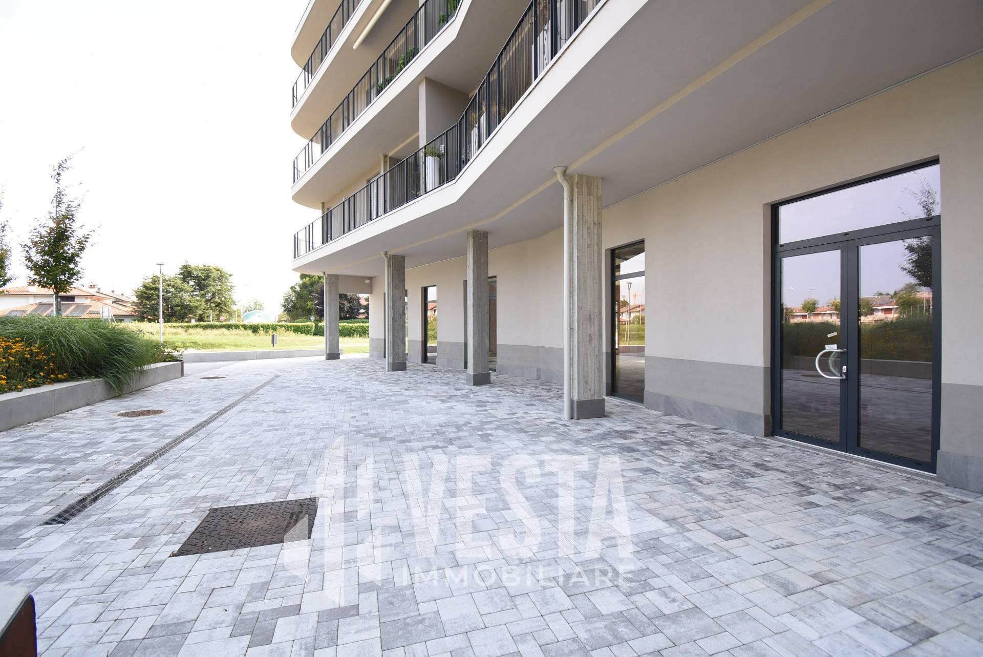 Negozio in affitto a Burago di Molgora