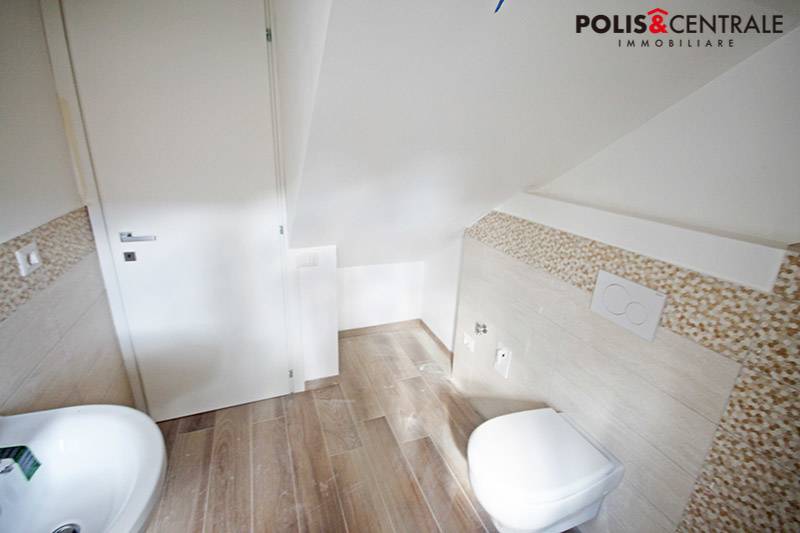 edificio cielo terra in vendita a Ascoli Piceno, Borgo Solest