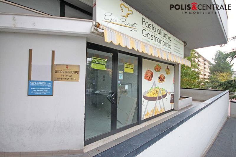 Locale commerciale in vendita a Ascoli Piceno, Monticelli