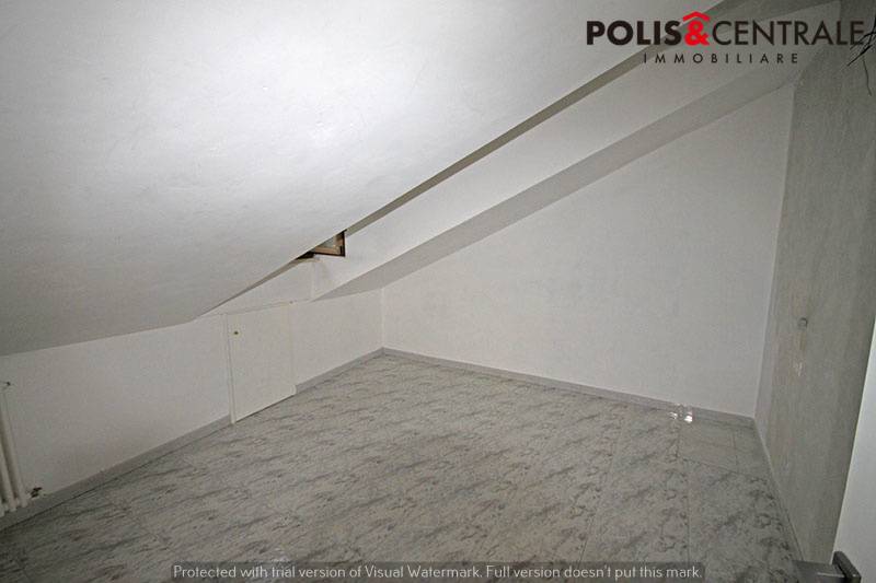 edificio cielo terra in vendita a Roccafluvione