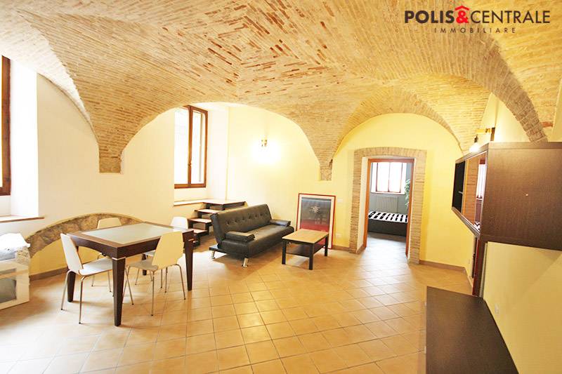 Appartamento in affitto a Ascoli Piceno, Centro Storico