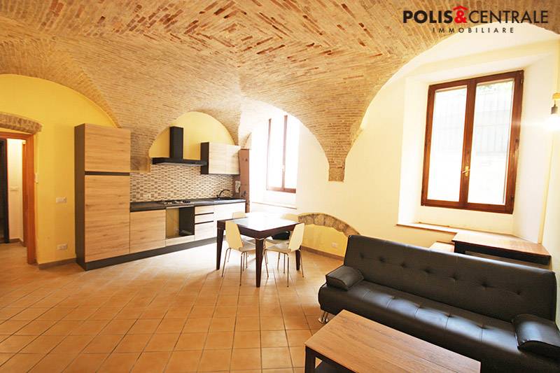Appartamento in affitto a Ascoli Piceno, Centro Storico