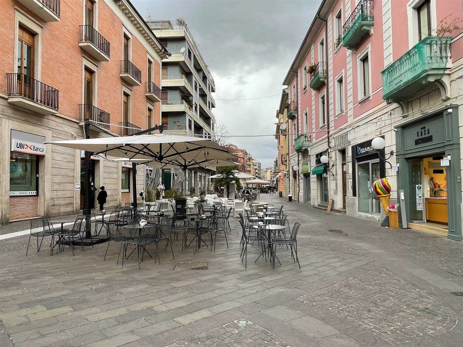 Bilocale ristrutturato, Cosenza centro citt
