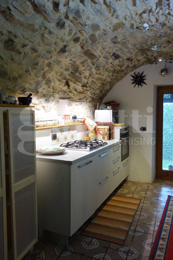 Villa in vendita a Sesta Godano