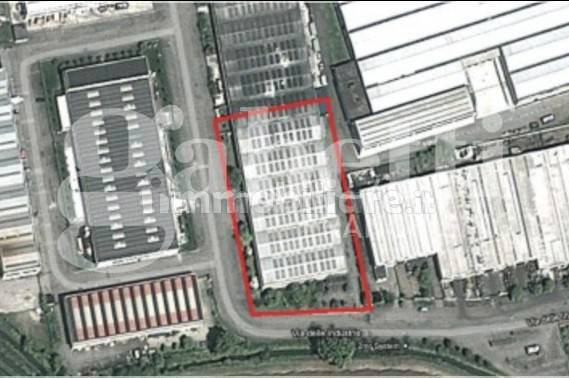 Capannone in affitto a Rosate