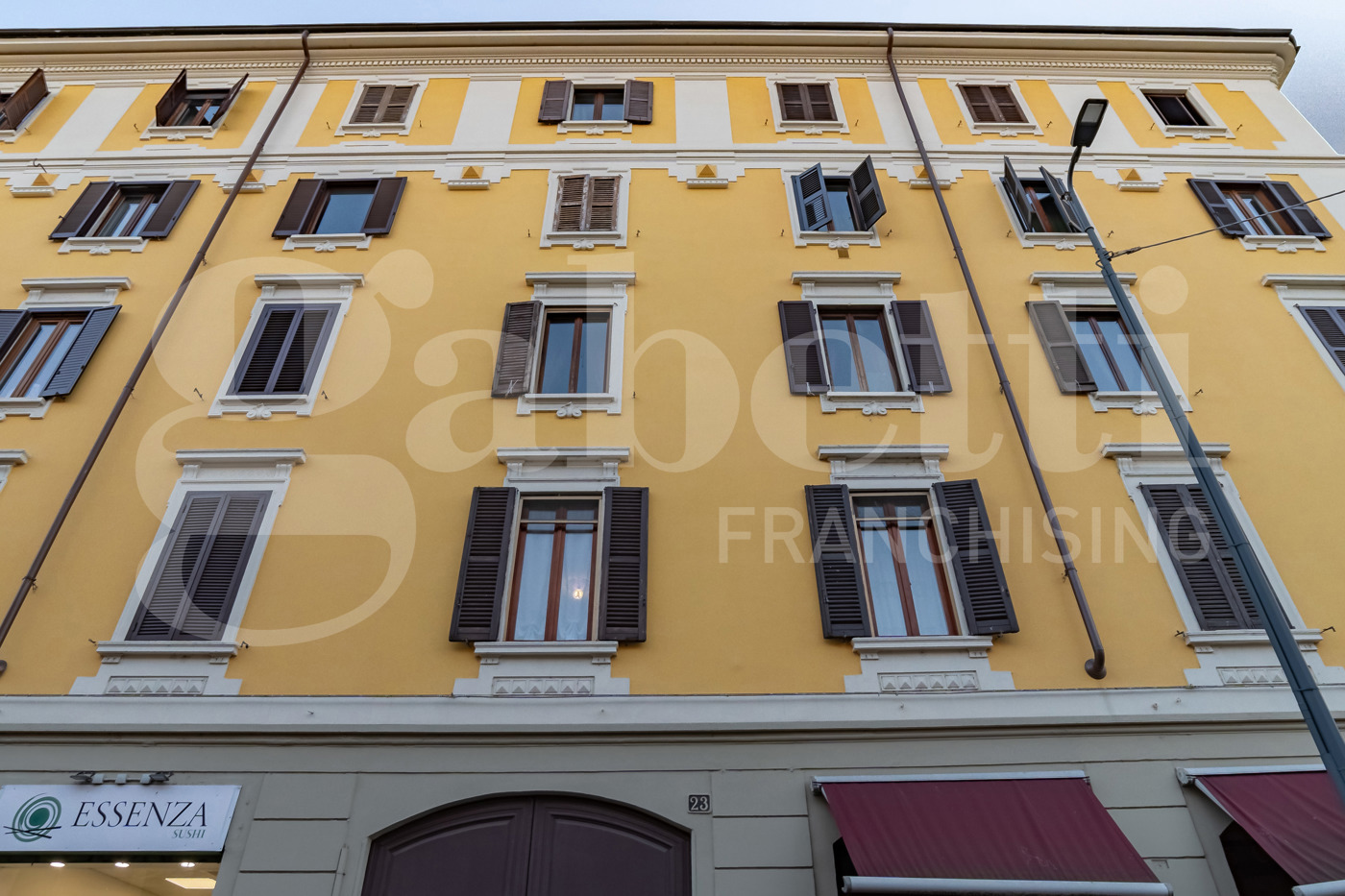 Trilocale da ristrutturare a Milano