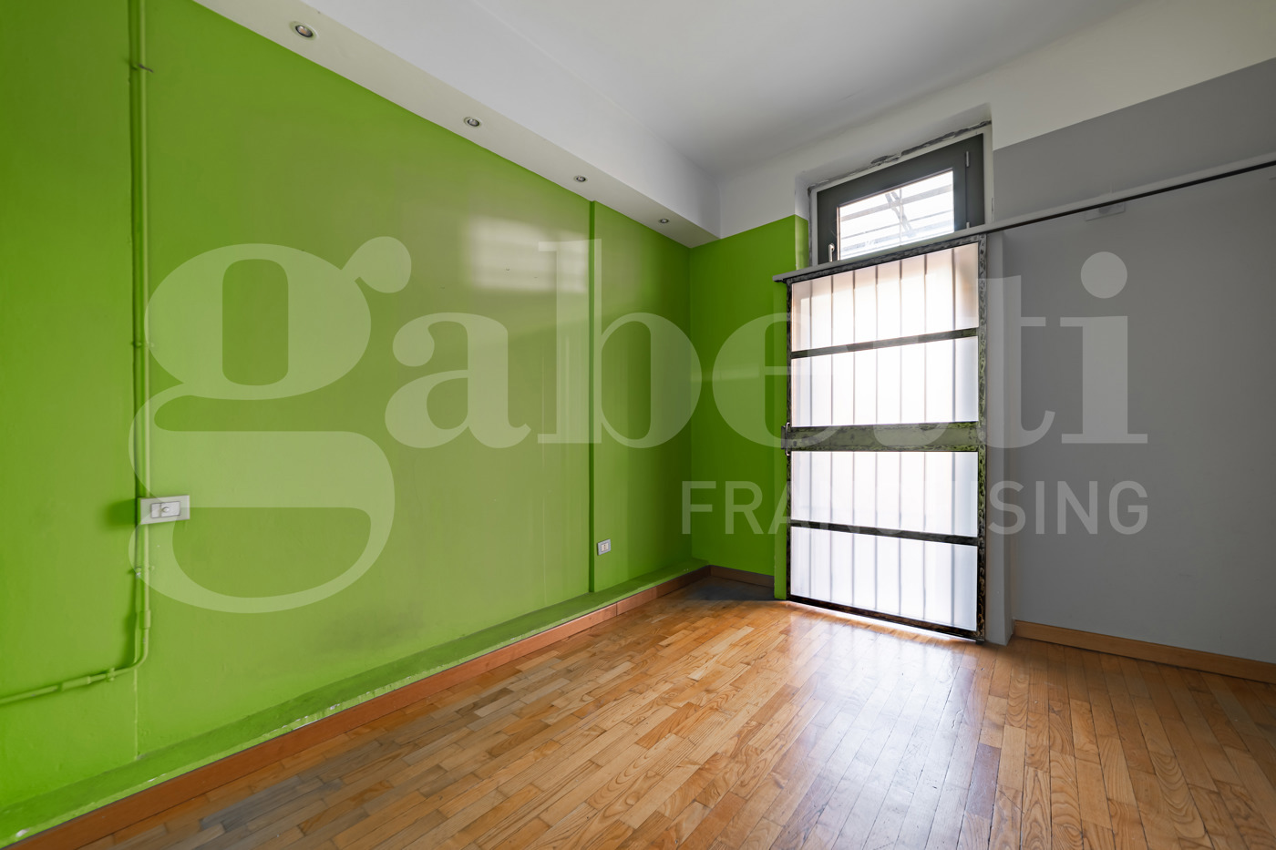 Trilocale da ristrutturare a Milano