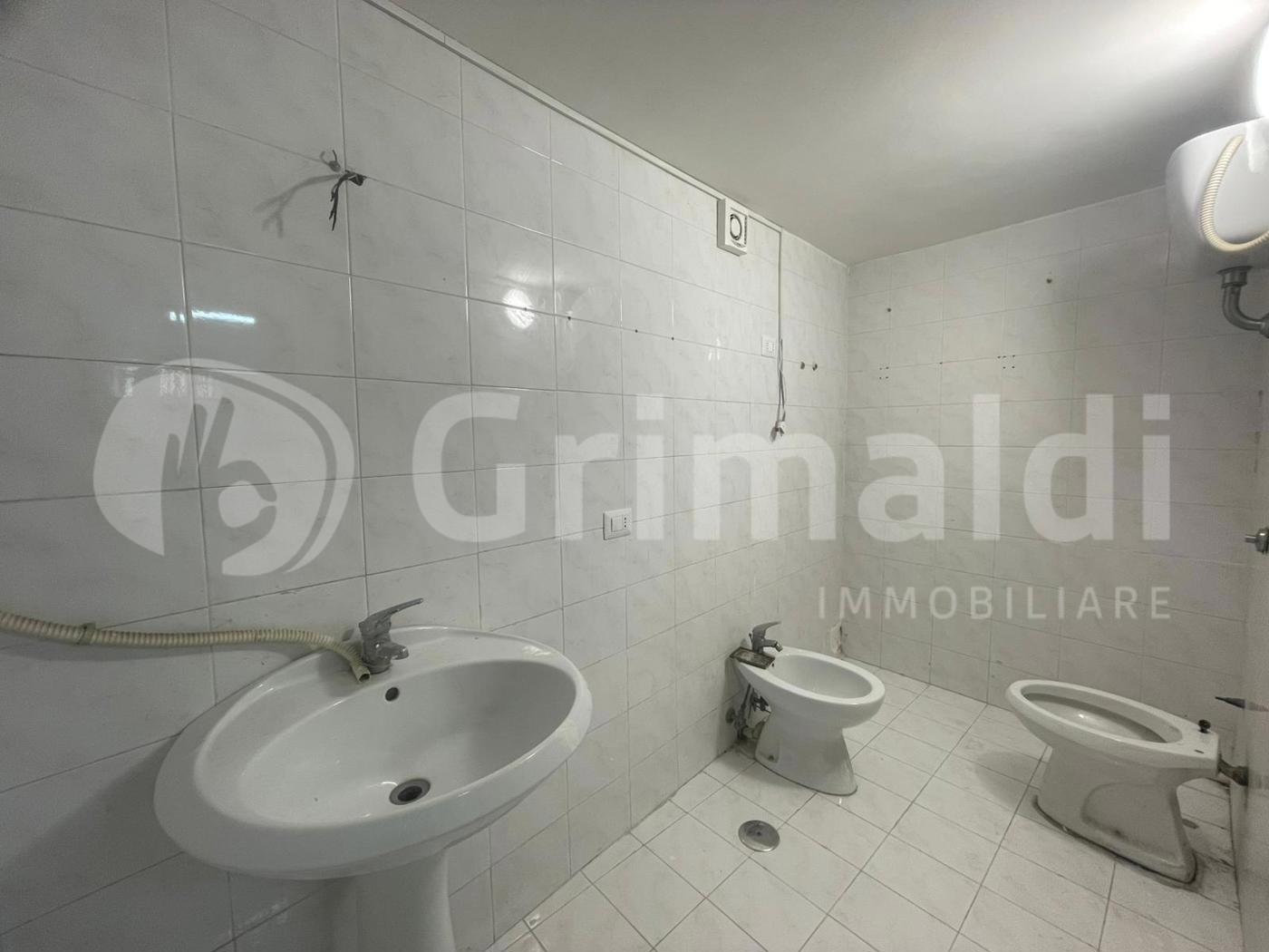 Magazzino in affitto a Quarto