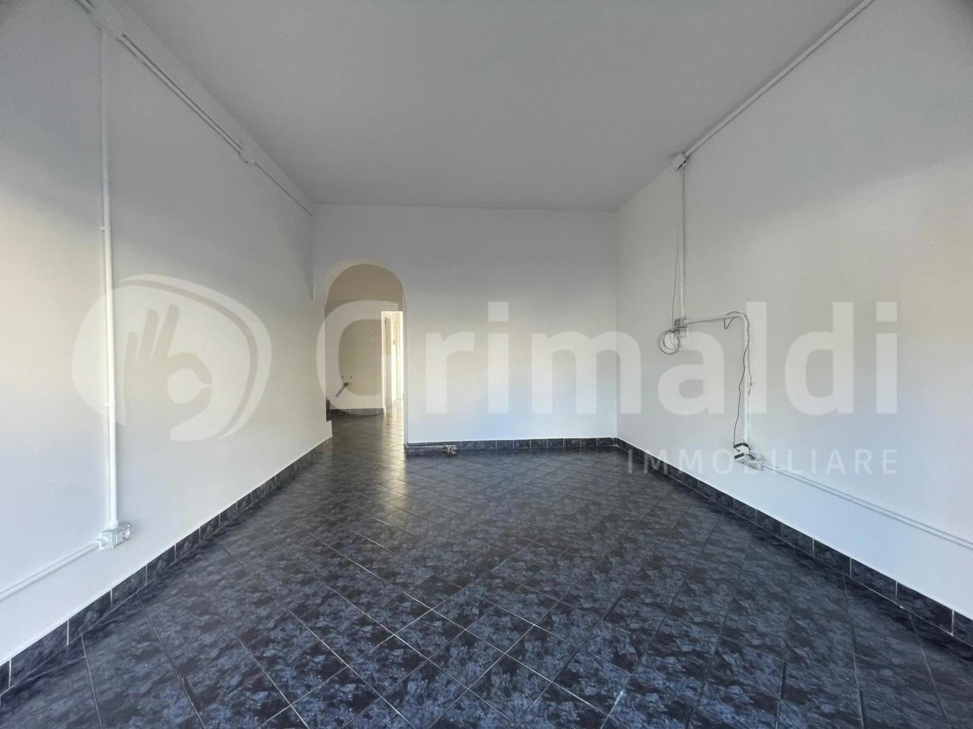 Negozio in affitto a Quarto