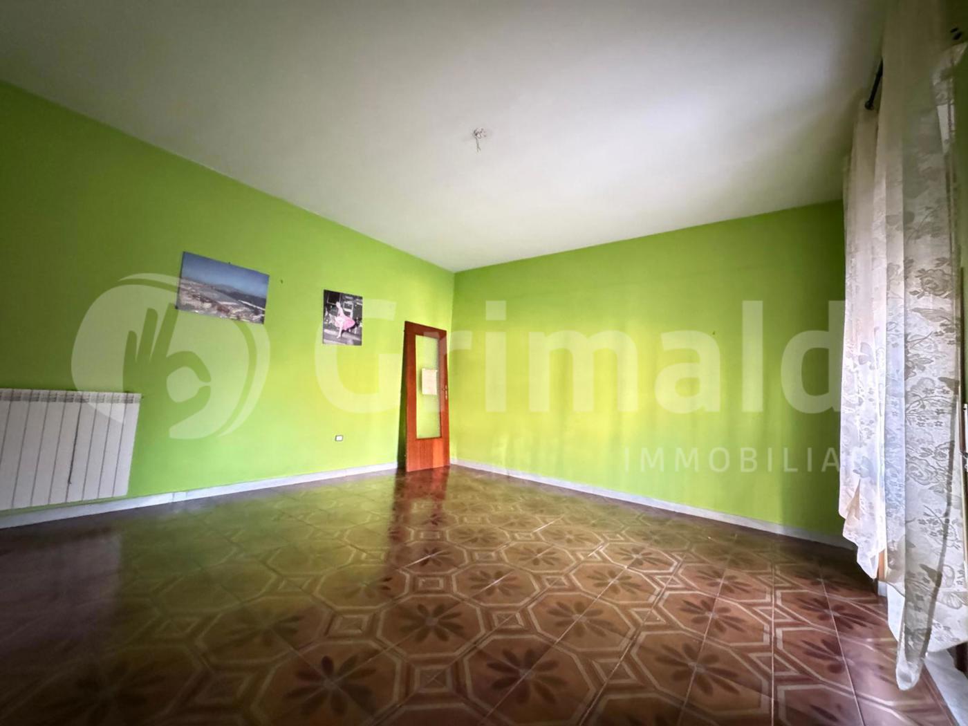 Trilocale con box a Quarto