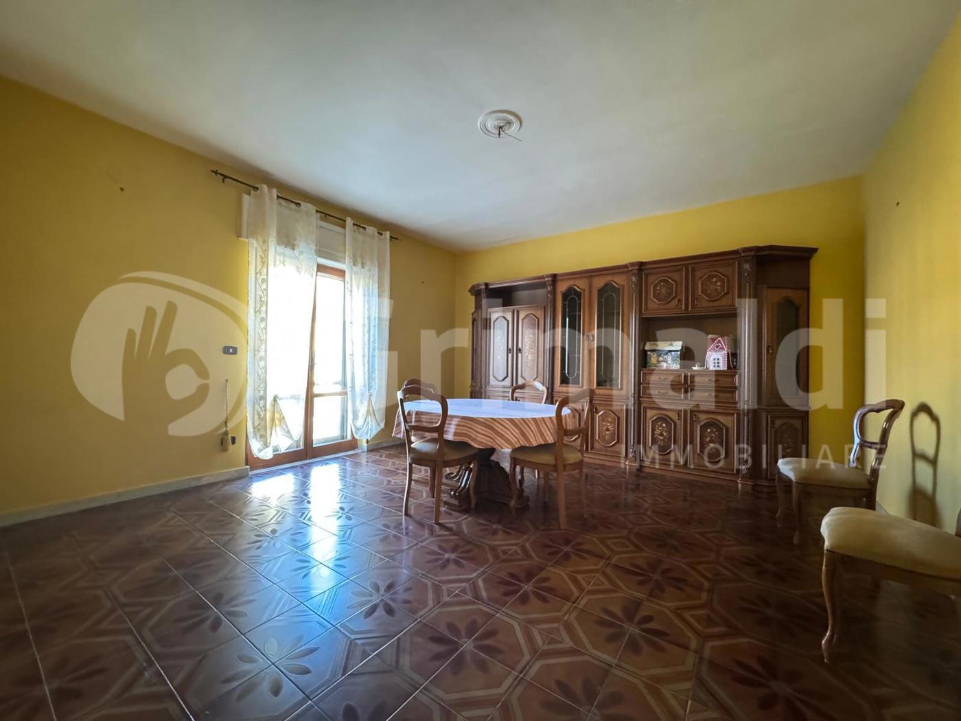 Trilocale con box a Quarto