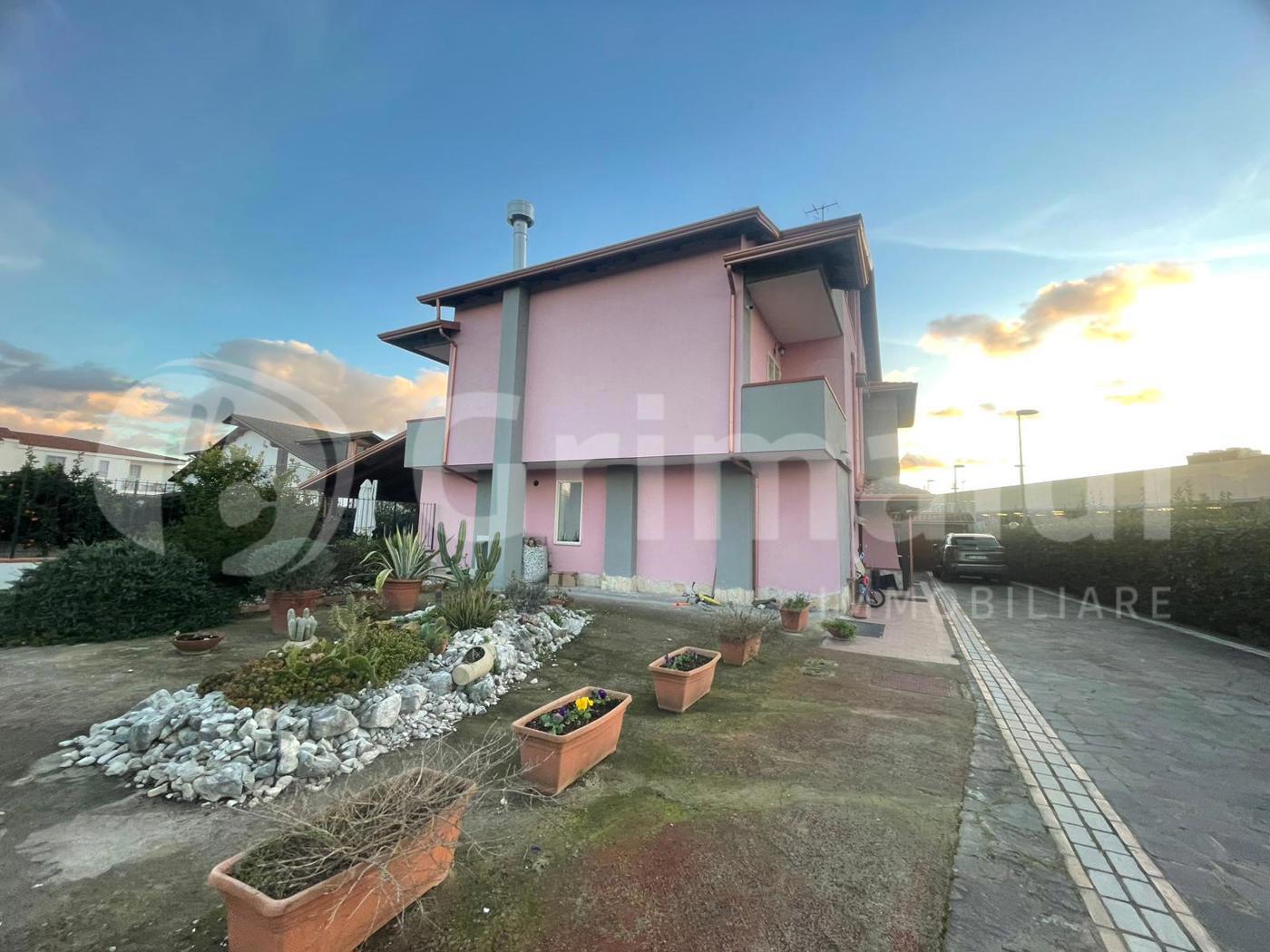 Villa in affitto a Quarto