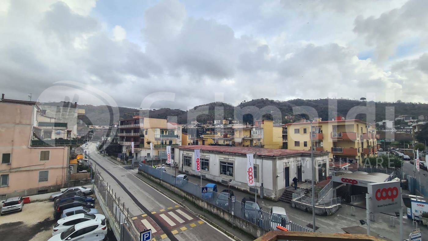 Trilocale in affitto a Quarto