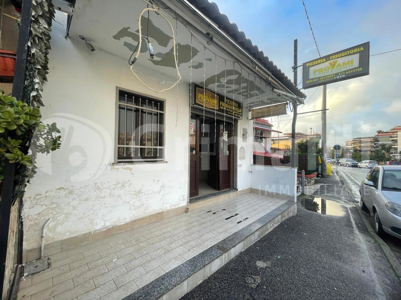 Negozio in affitto a Quarto