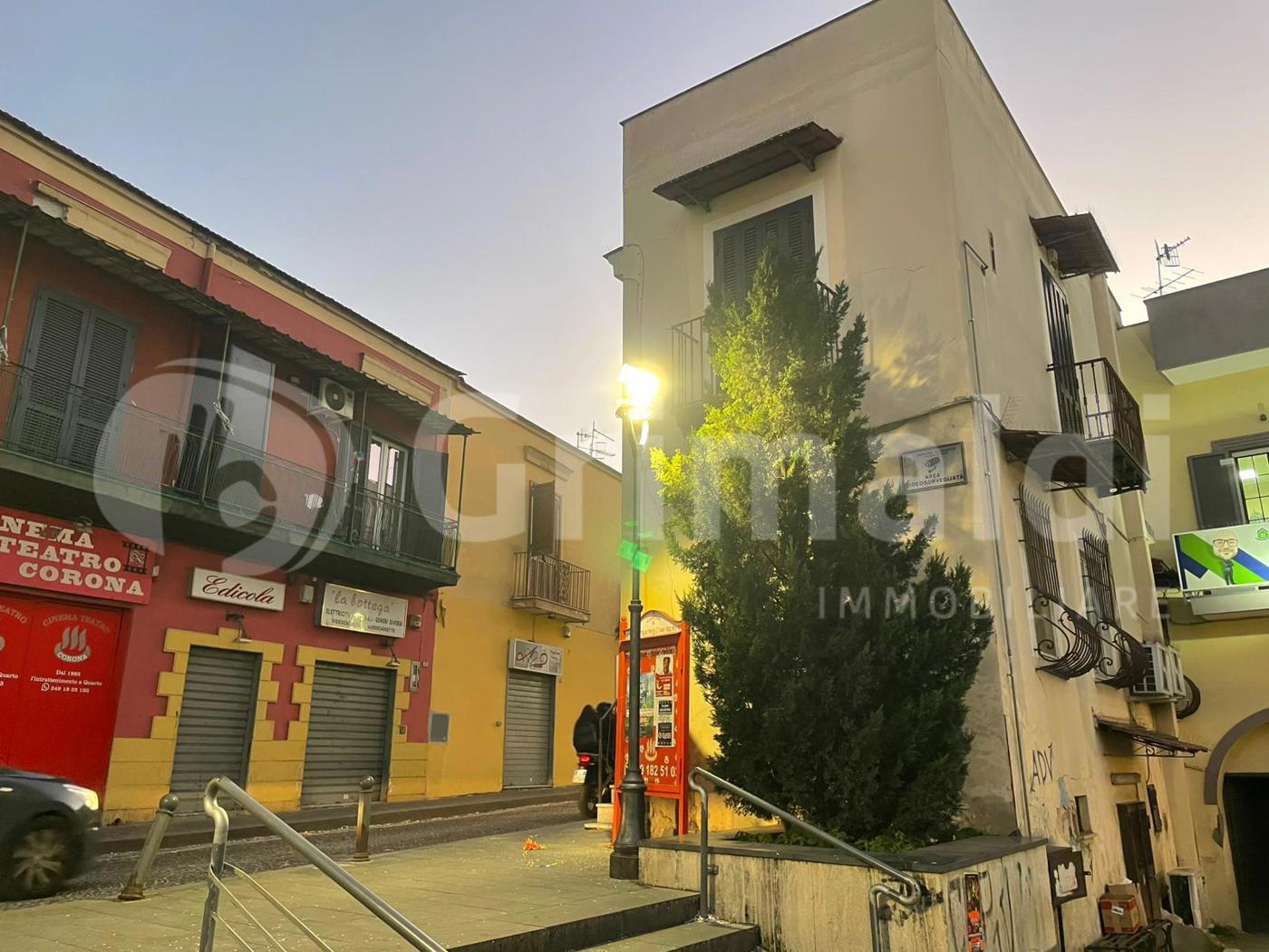 Ufficio in affitto a Quarto