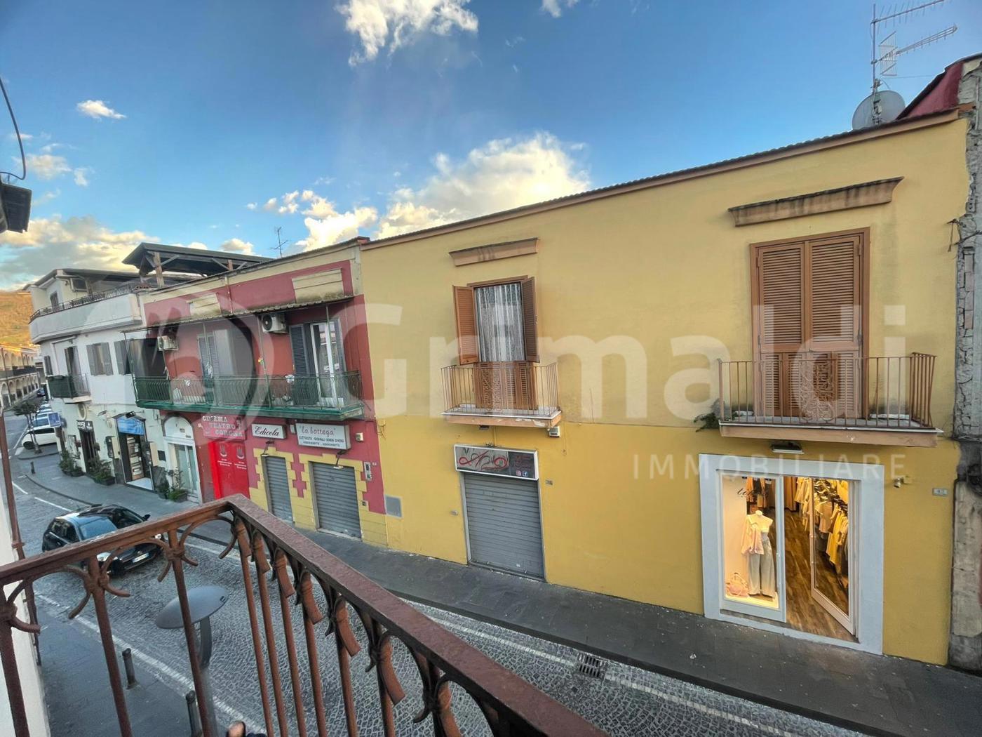 Ufficio in affitto a Quarto