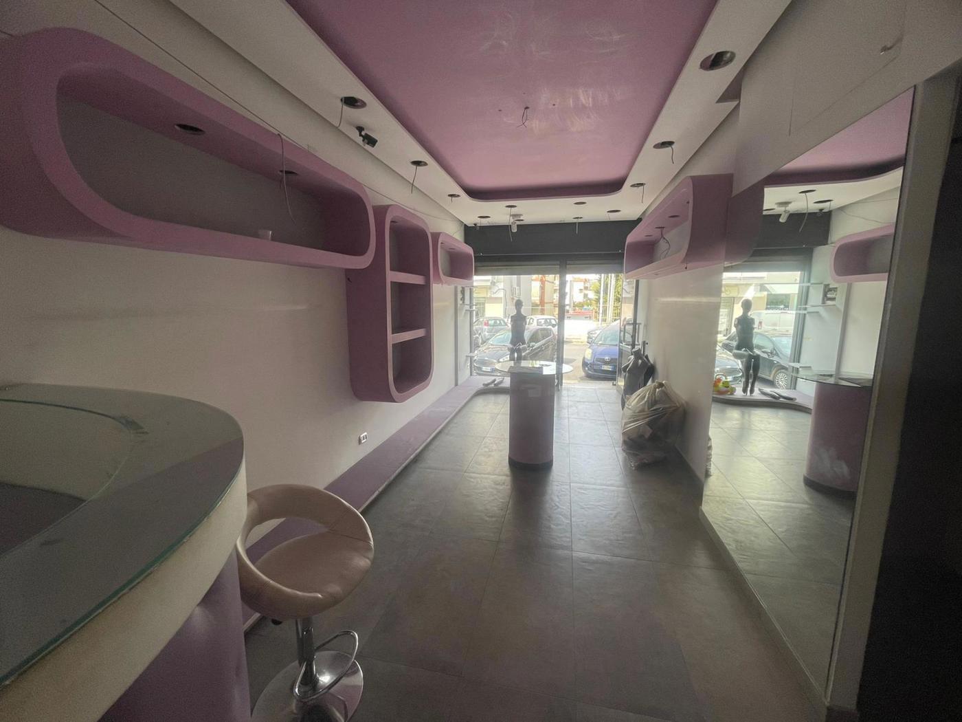 Attivit� commerciale in affitto/gestione a Quarto