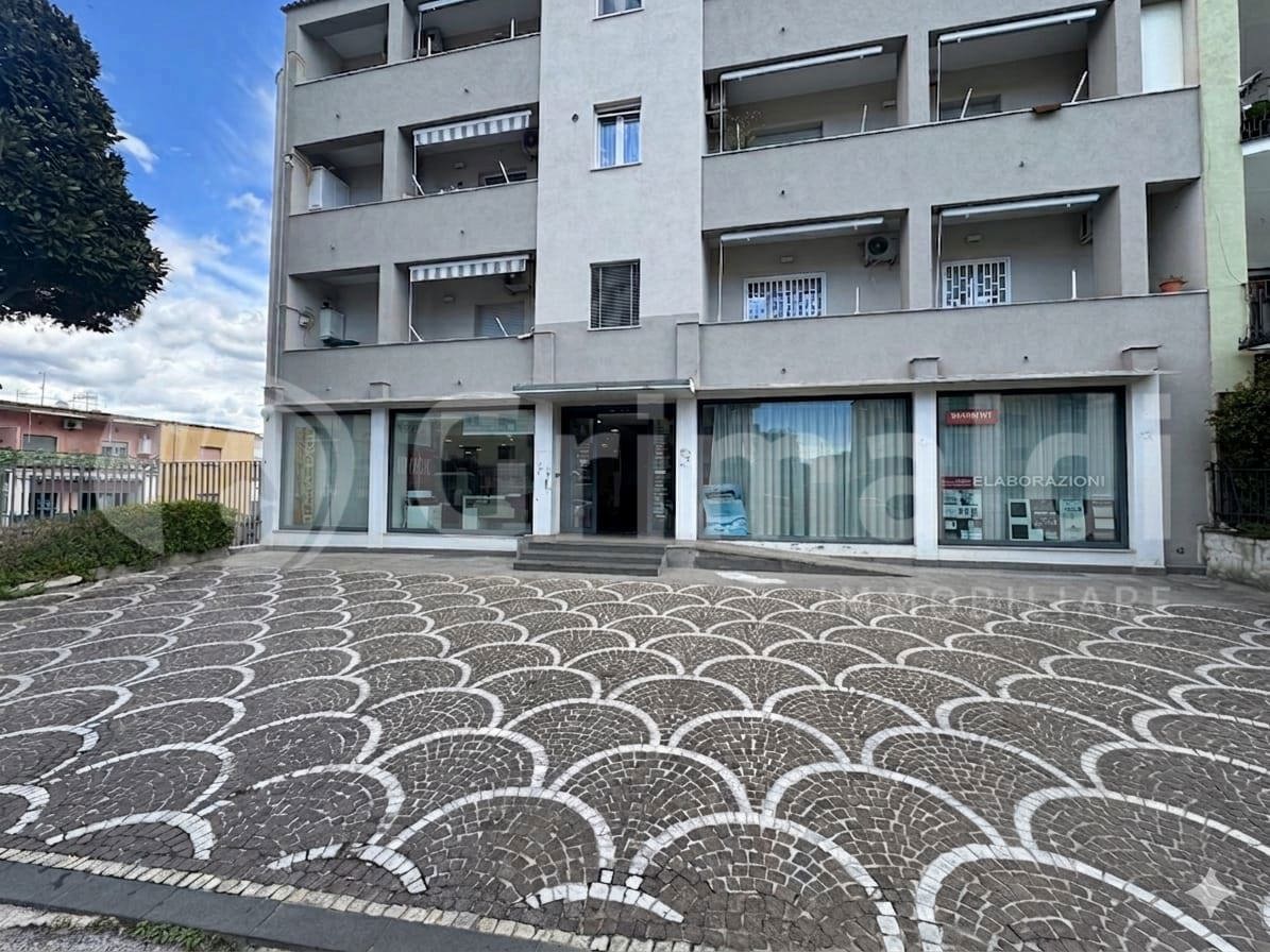 Negozio in vendita a Quarto