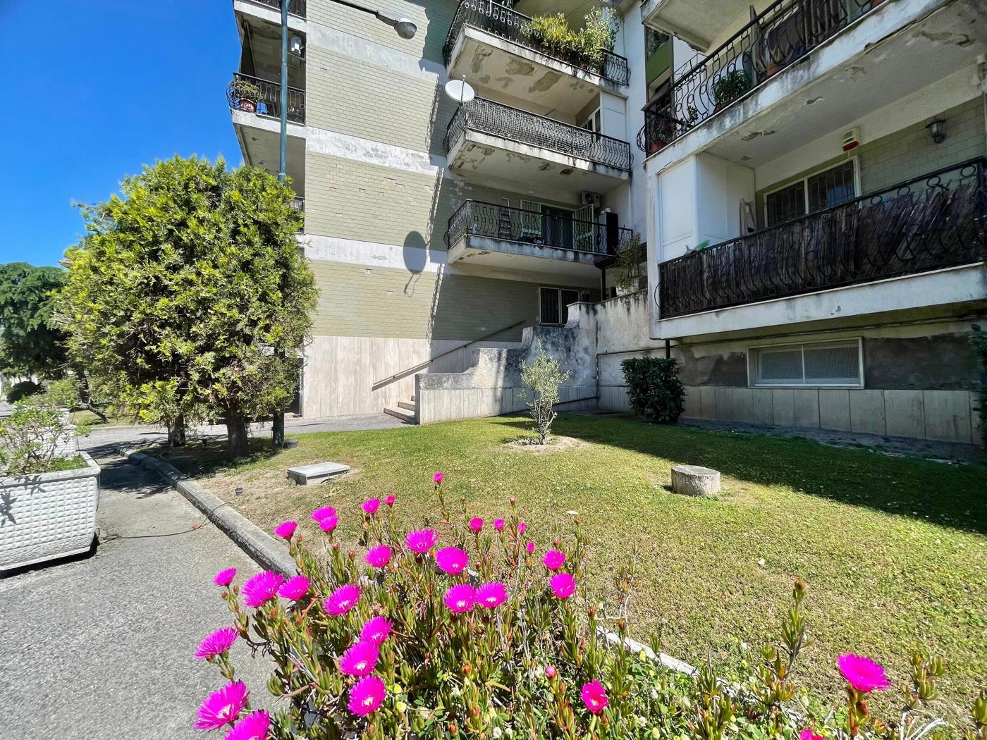 Trilocale da ristrutturare a Quarto