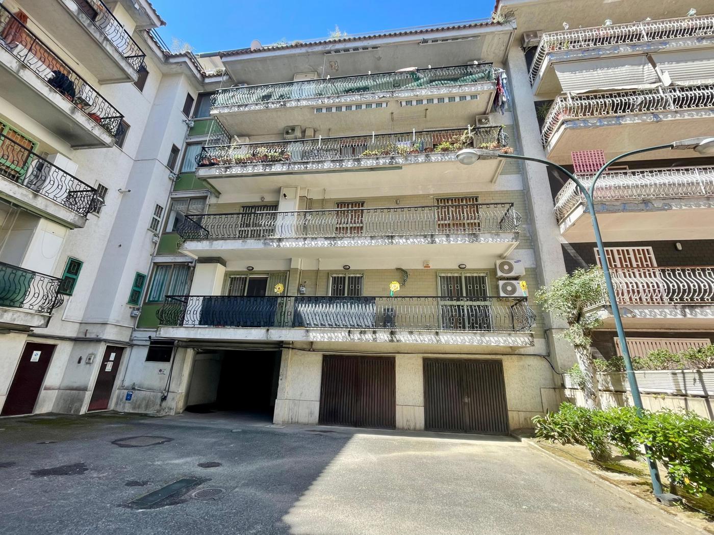 Trilocale da ristrutturare a Quarto