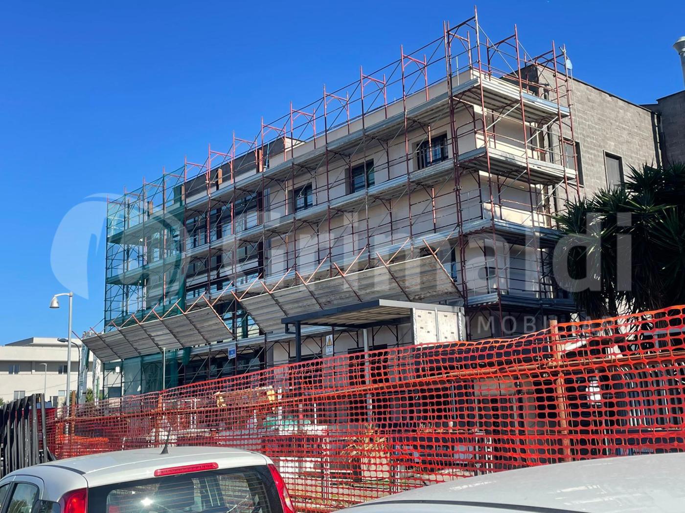 Negozio in affitto a Quarto