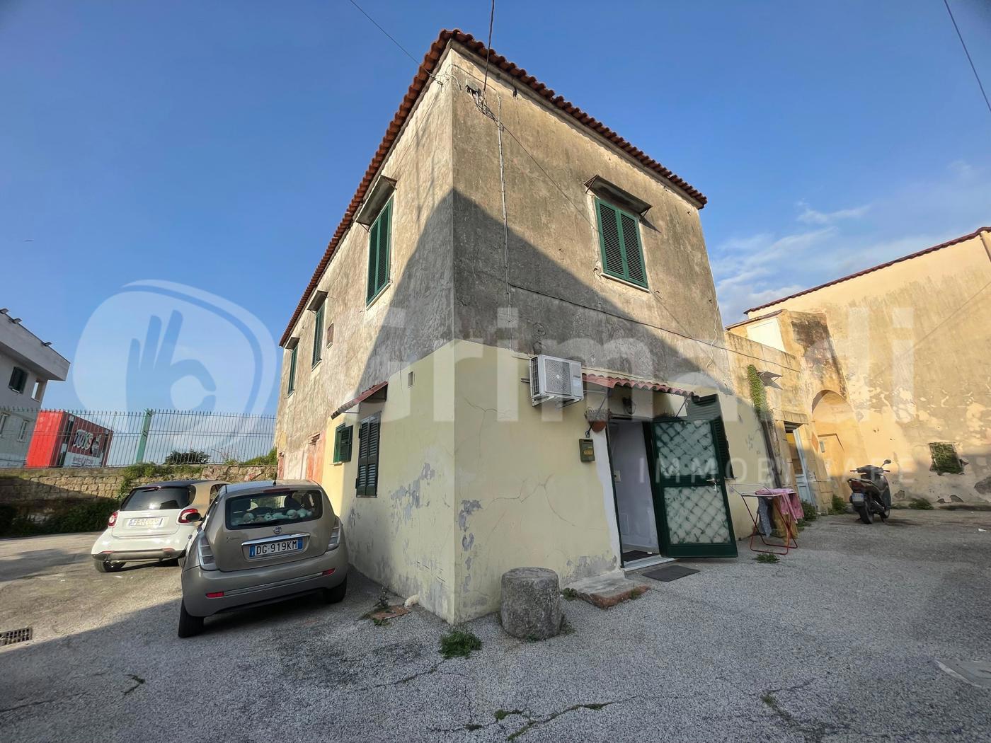 Monolocale in vendita a Pozzuoli