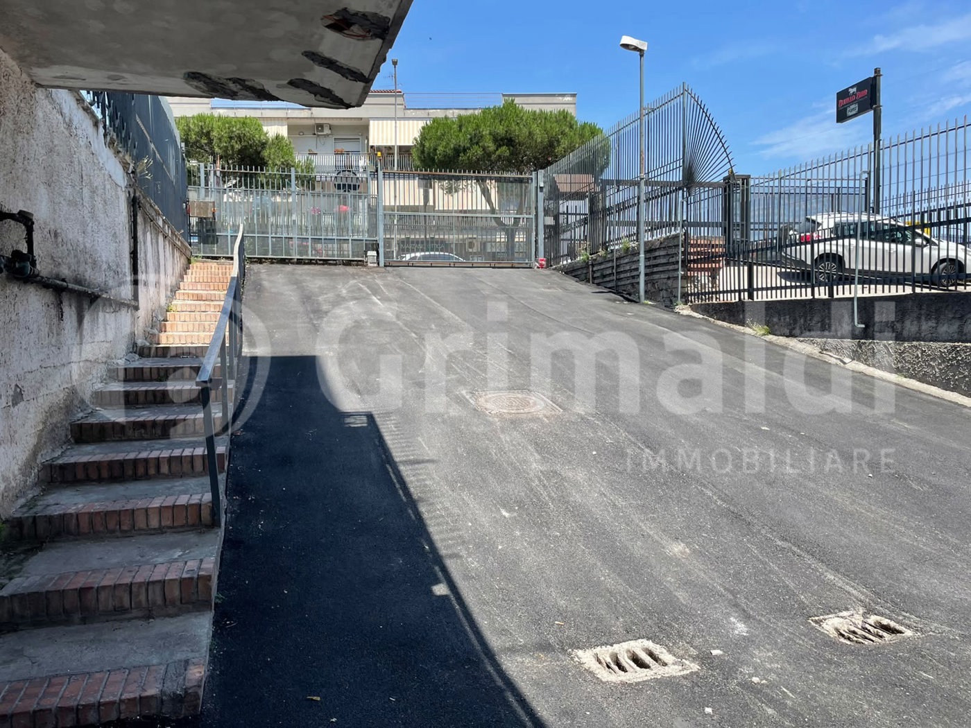 Box/Garage 20mq in affitto a Quarto