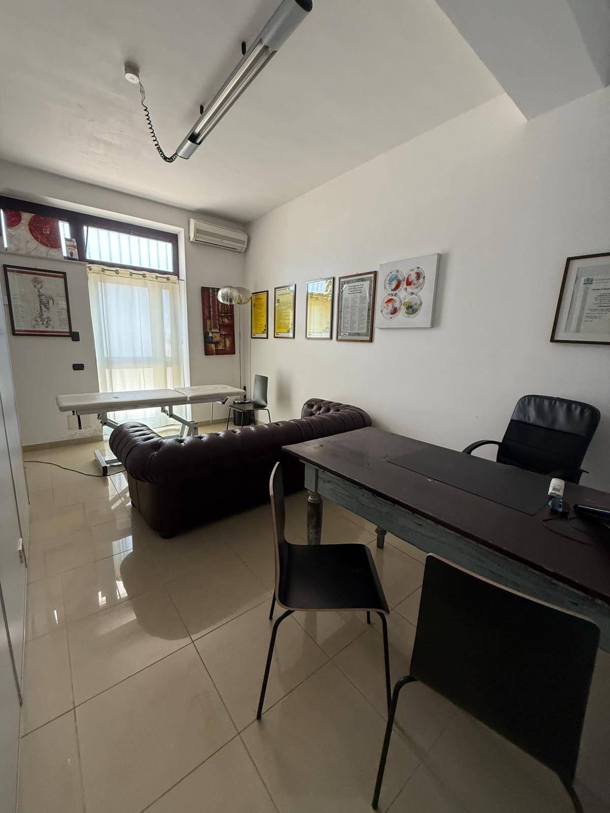 Locale commerciale in vendita a Massafra, Centro