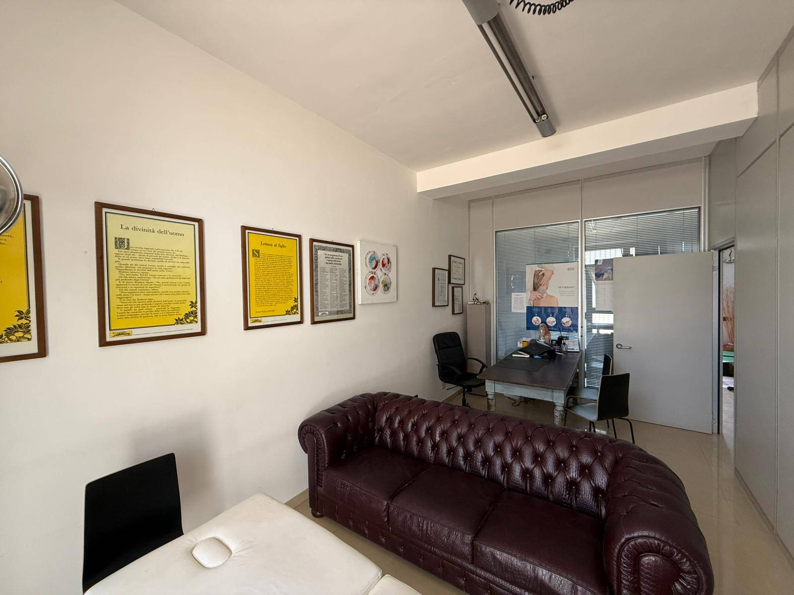 Locale commerciale in vendita a Massafra, Centro