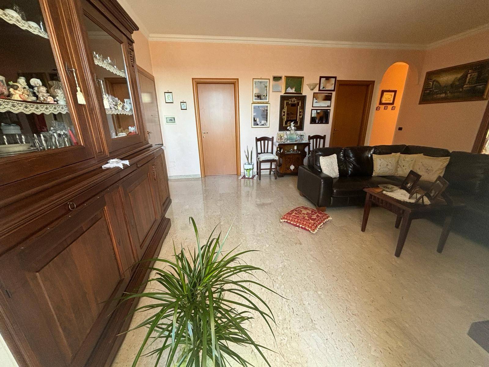 CAPANNONE E ABITAZIONE in vendita a Massafra