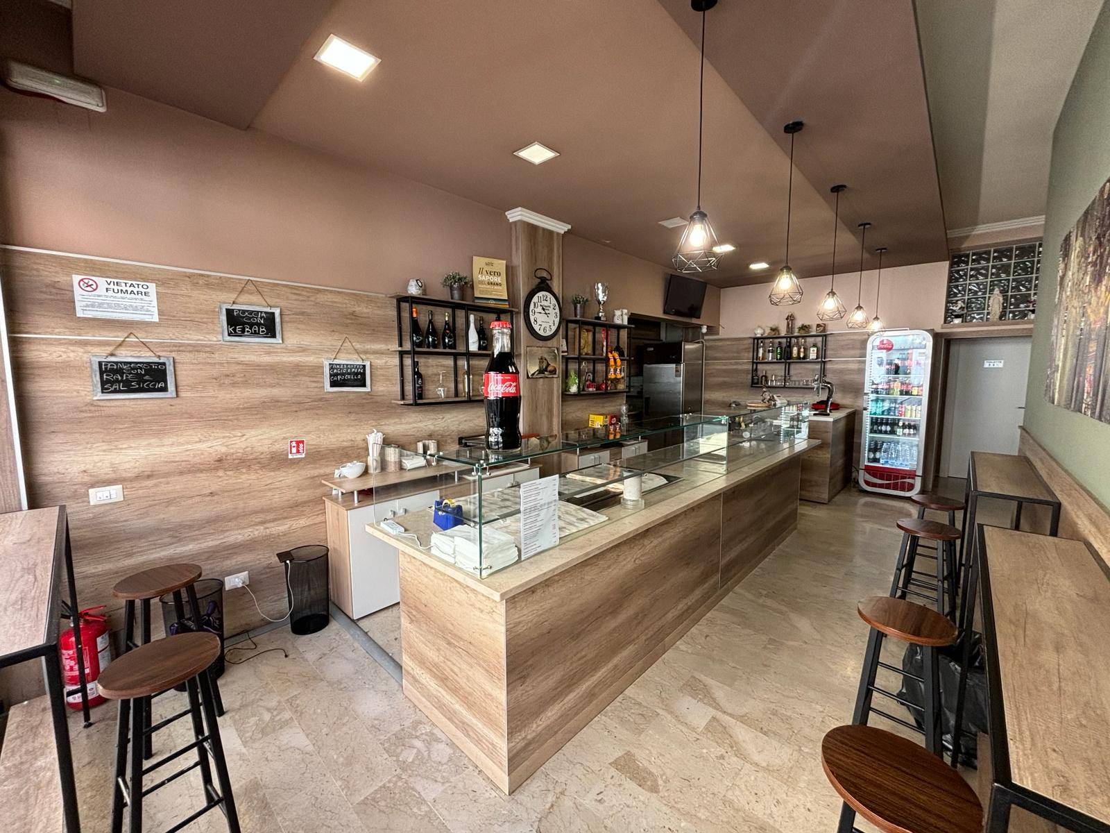 Attivit commerciale in vendita a Massafra, Centro