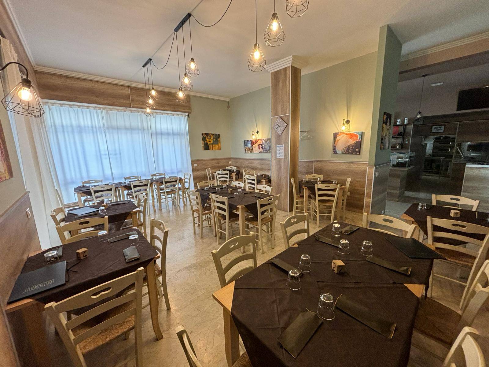 Attivit commerciale in vendita a Massafra, Centro