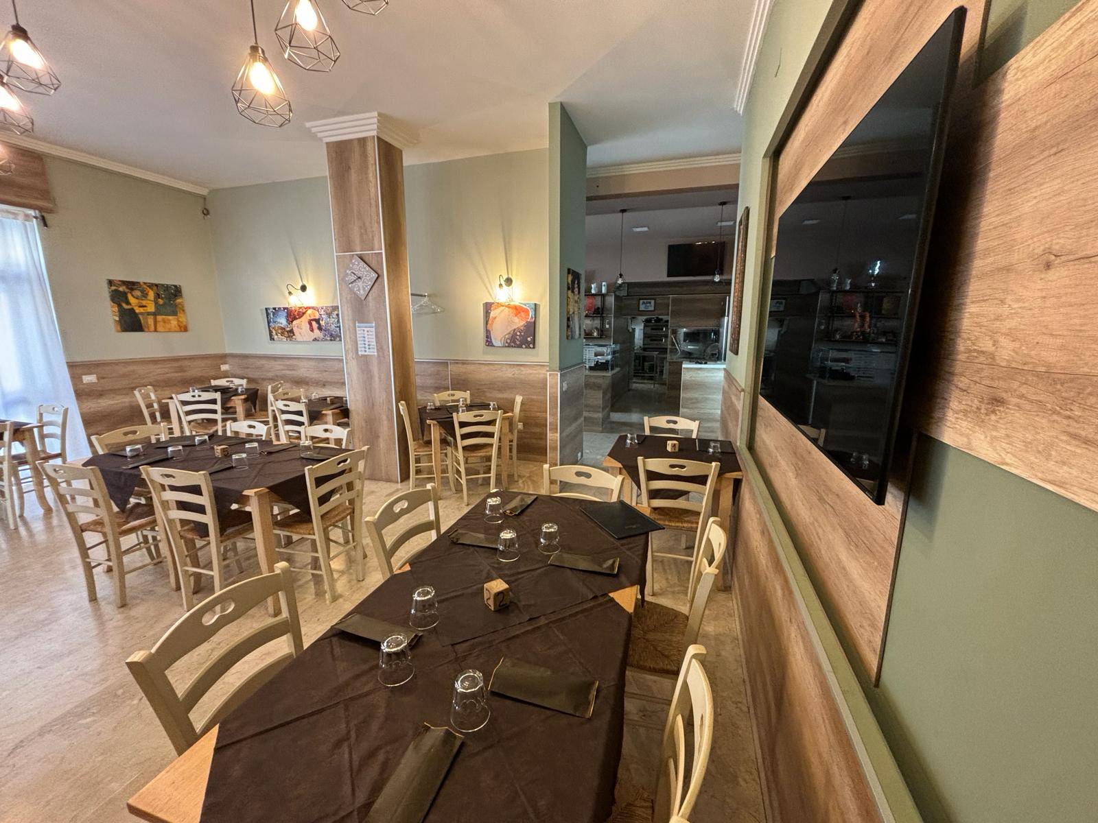 Attivit commerciale in vendita a Massafra, Centro