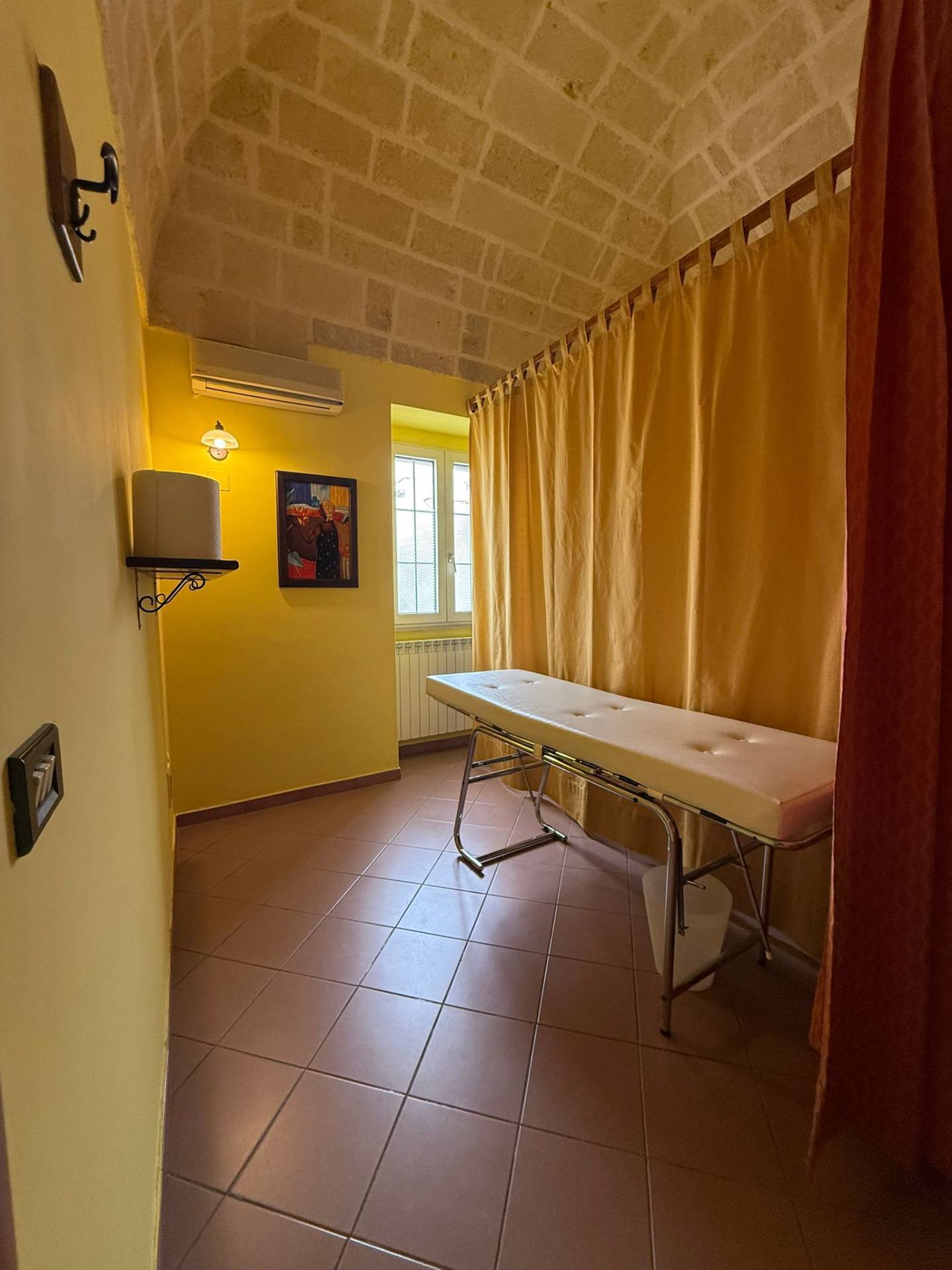 Locale commerciale in affitto a Massafra, Centro Storico